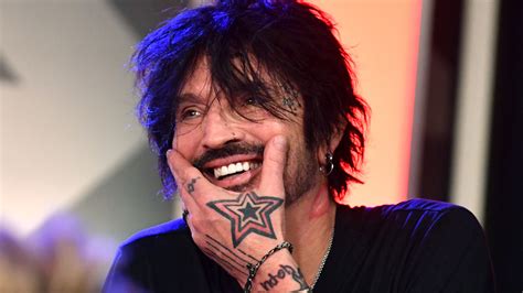 tommy lee dick|Tommy Lee posta foto de nu frontal totalmente explícita nas。